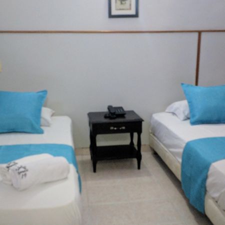 Hotel Bahia Blanca Santa Marta Frente Al Mar エクステリア 写真